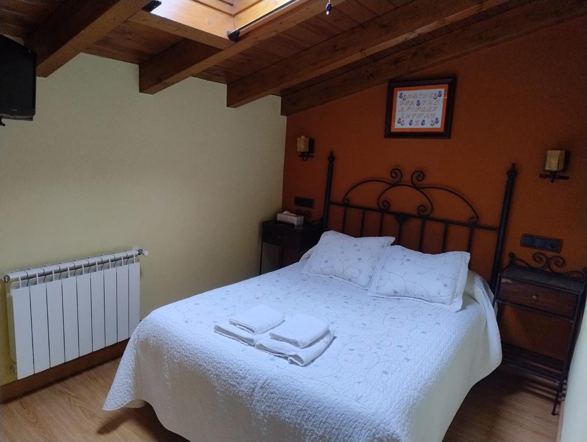Casas Rurales La Casina Onís 객실 사진